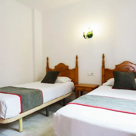 Pepe Mesa Apartamento Nerja